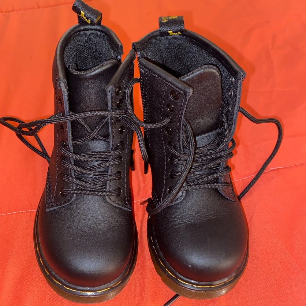 Toddler Dr. Martens AirWair